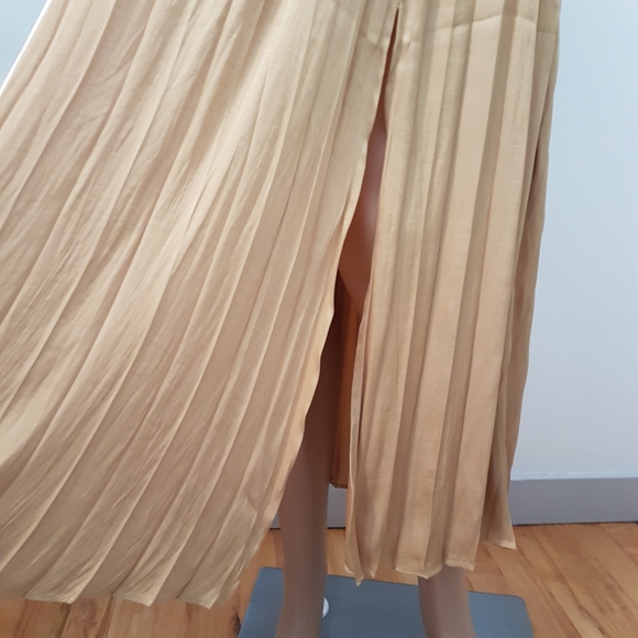 JOIE Pleated Satin Midi Skirt Front Side Slit Camel Sz S NWT - Picture 4 of 9